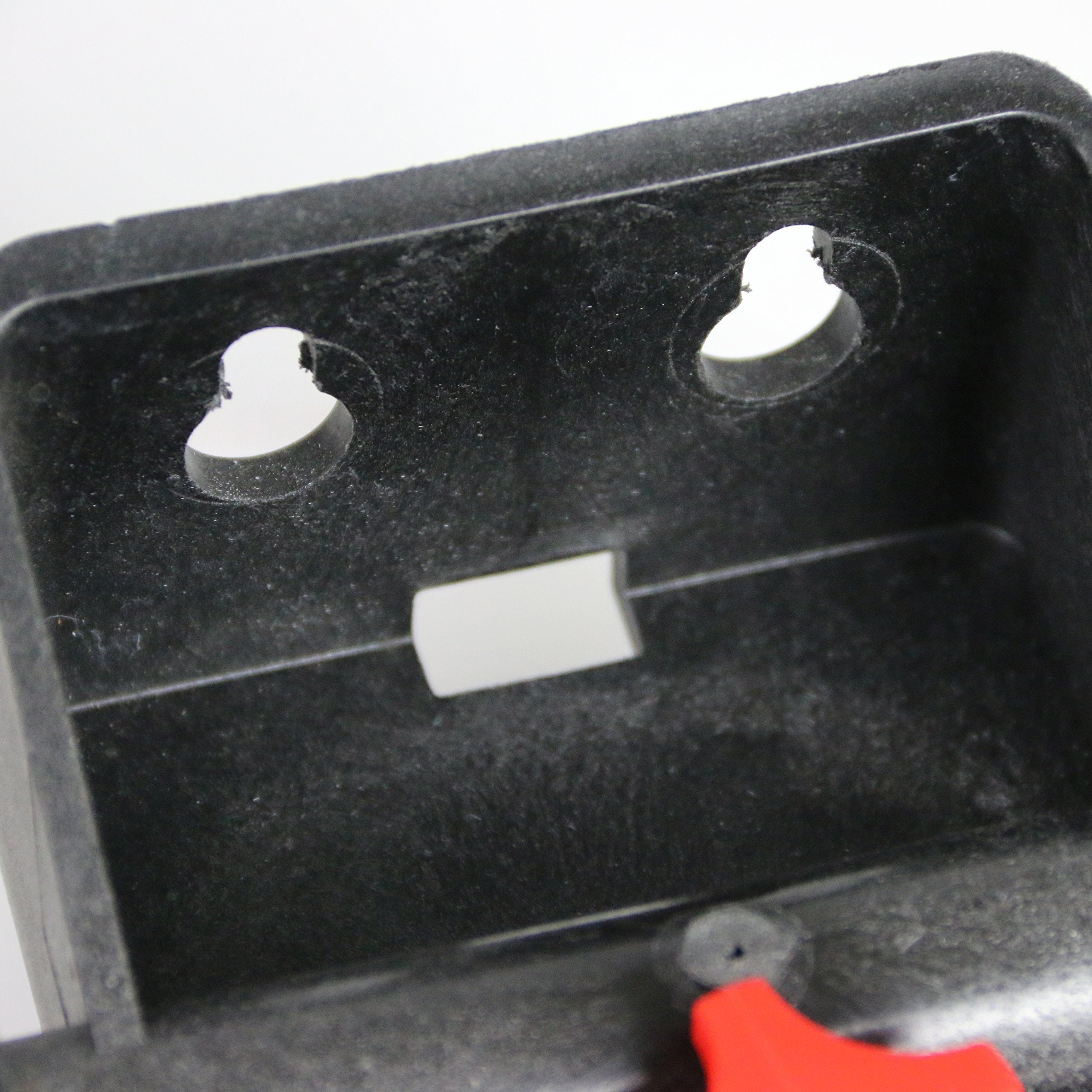 Chapin HydroFeed inlet-filter helps keep mixtures debris-free for smoother mixing
