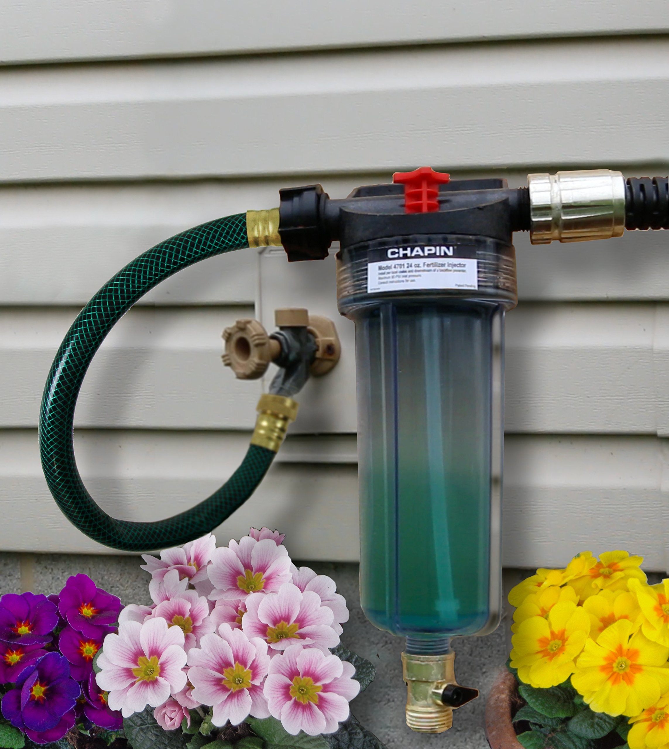 Chapin HydroFeed mixing-process captures precise dilution at the water source.