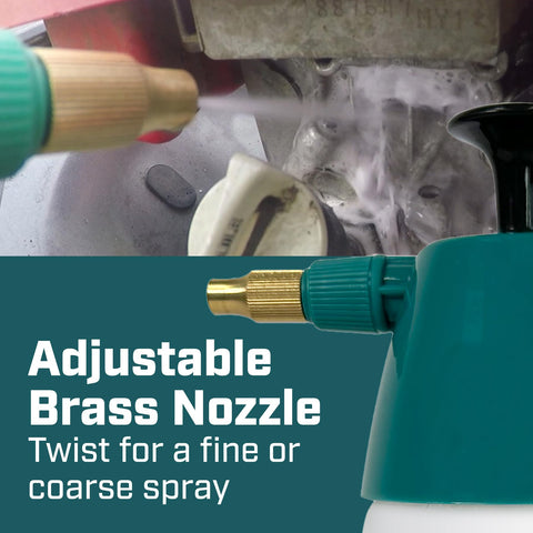 Chapin 1046 in-tank filter helps prevent clogs during operation.