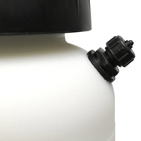 Chapin 26031XP cushion-grip shut-off handle for comfortable spraying sessions.