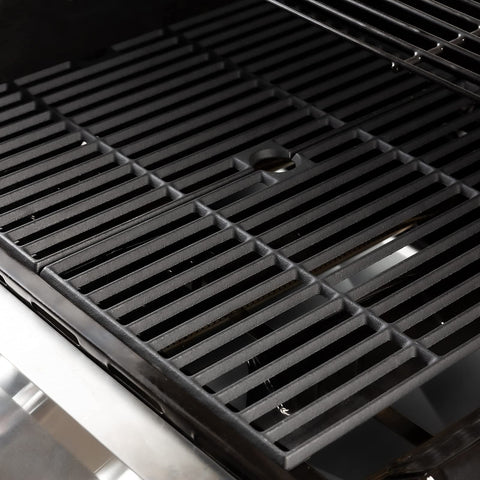 Charbrofire reversible surface enables bold grill marks and versatile cooking.