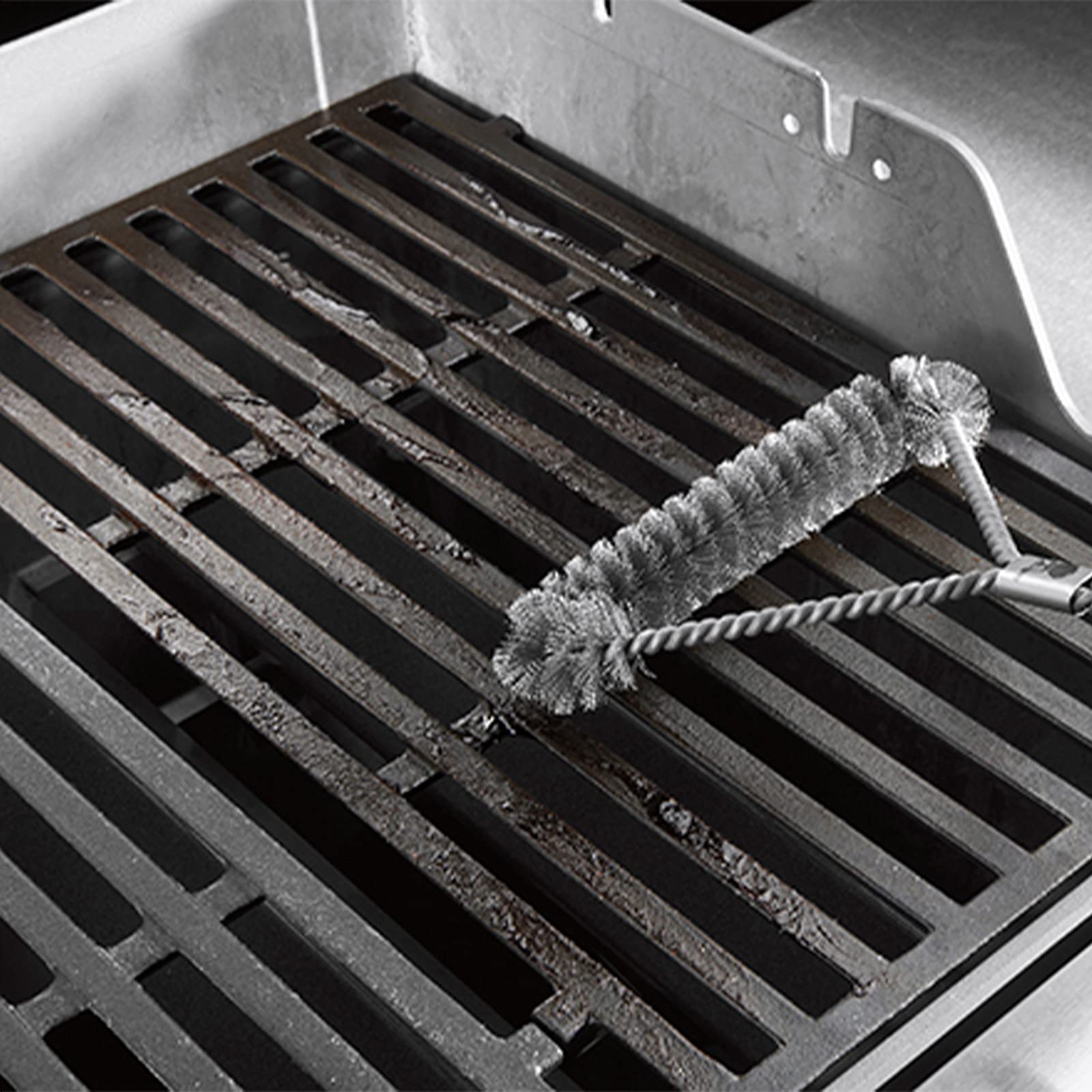 Charbrofire Weber Genesis Gold B grates front view highlighting broad heat distribution
