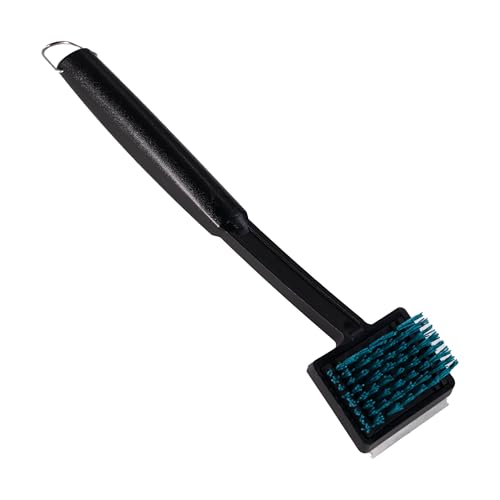 Charbroil emerald bristles close-up showing high-visibility cleaning action