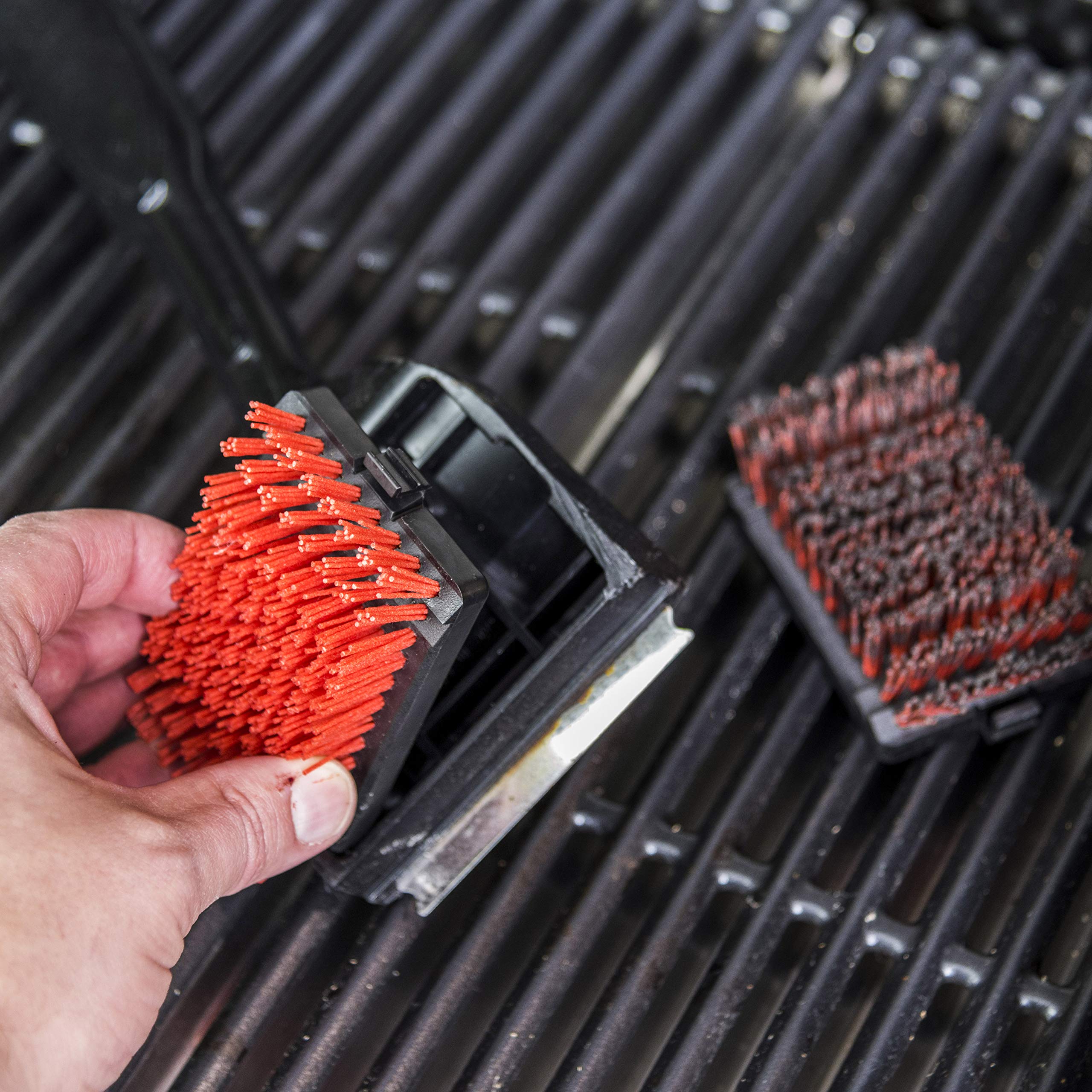 Charbroil SAFER cleaning of cool grates for safe handling