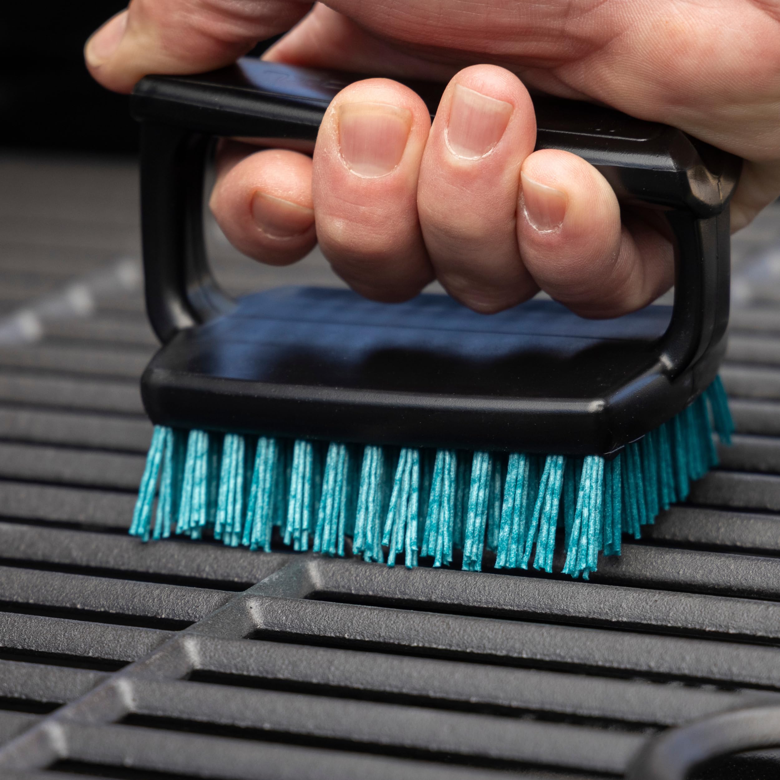 Charbroil Safer brush safe for porcelain and ceramic grills.