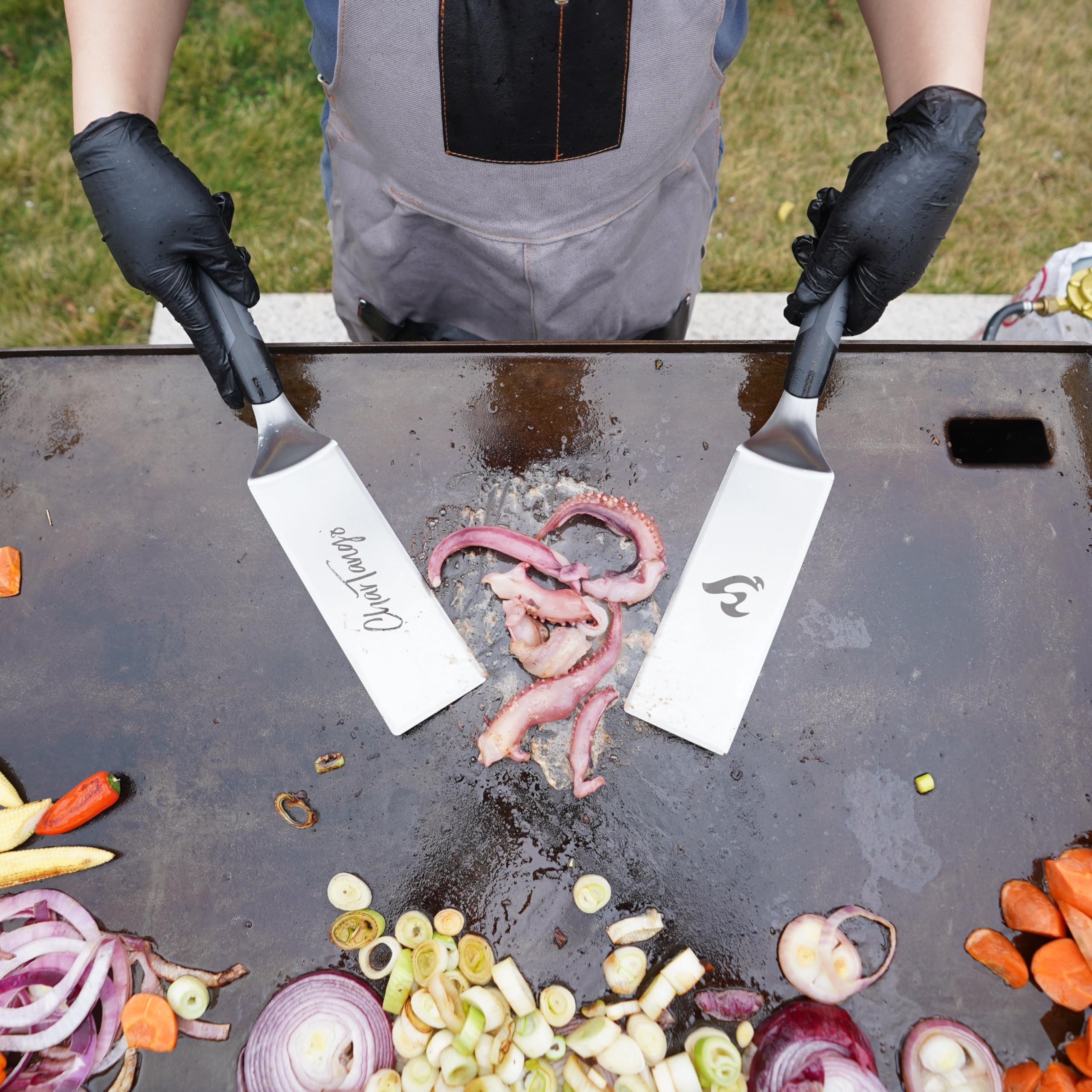 CharTango spatulas endure high temperatures with stainless steel design