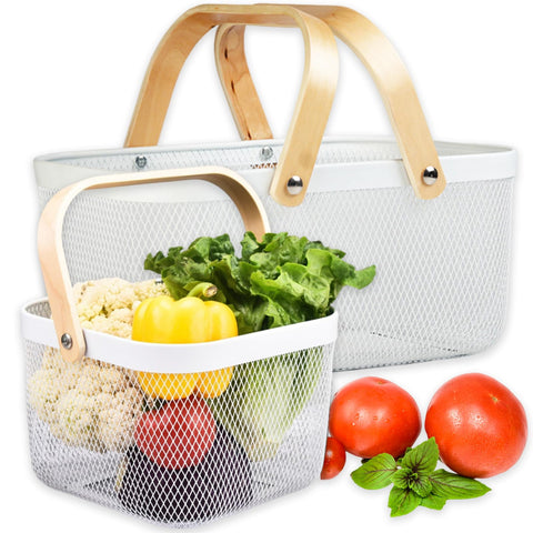 Cheardia picnic basket showing large dimensions for spacious storage