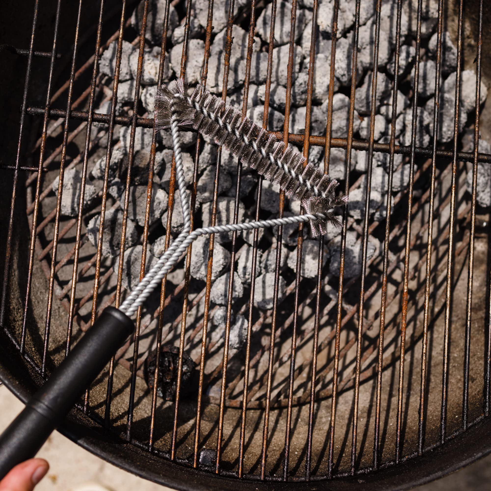 Chef Craft grill brush wide design cleans larger grates faster.