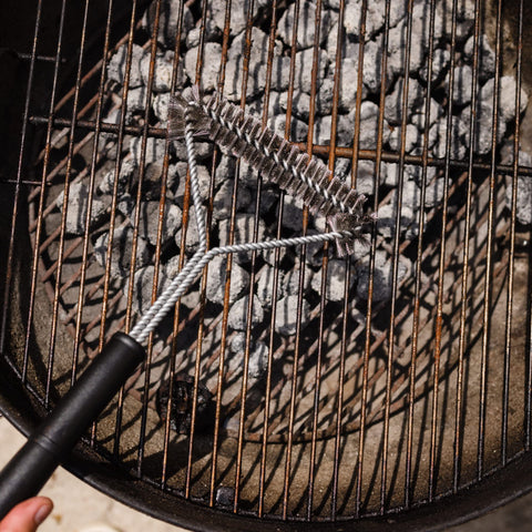 Chef Craft grill brush wide design cleans larger grates faster.