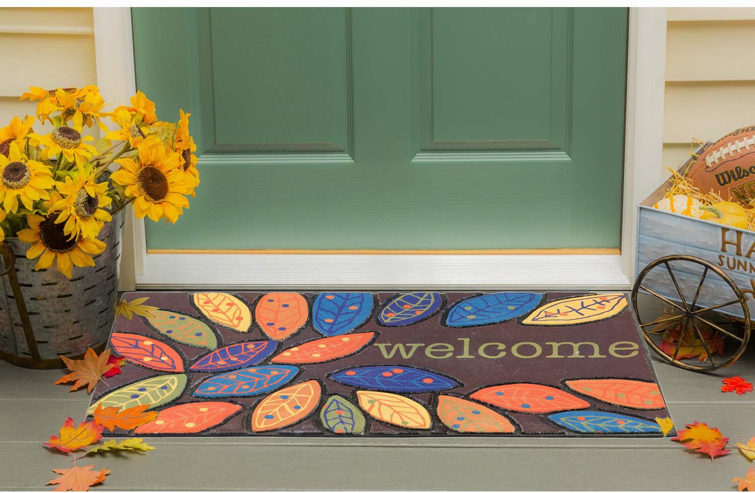 CHICHIC all-season doormat suited for front doors, mudrooms, and patios.