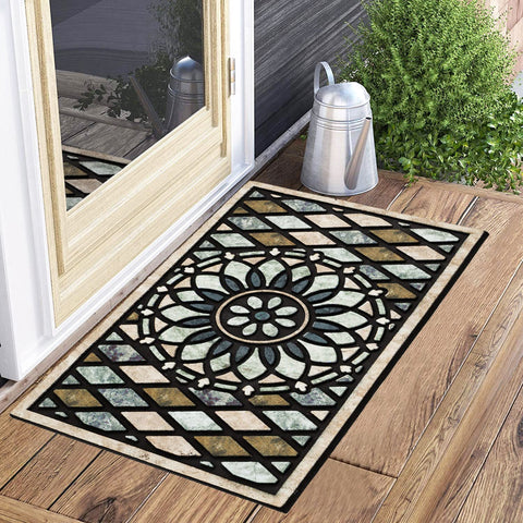 CHICHIC low-profile mat lies flat to reduce tripping hazards.