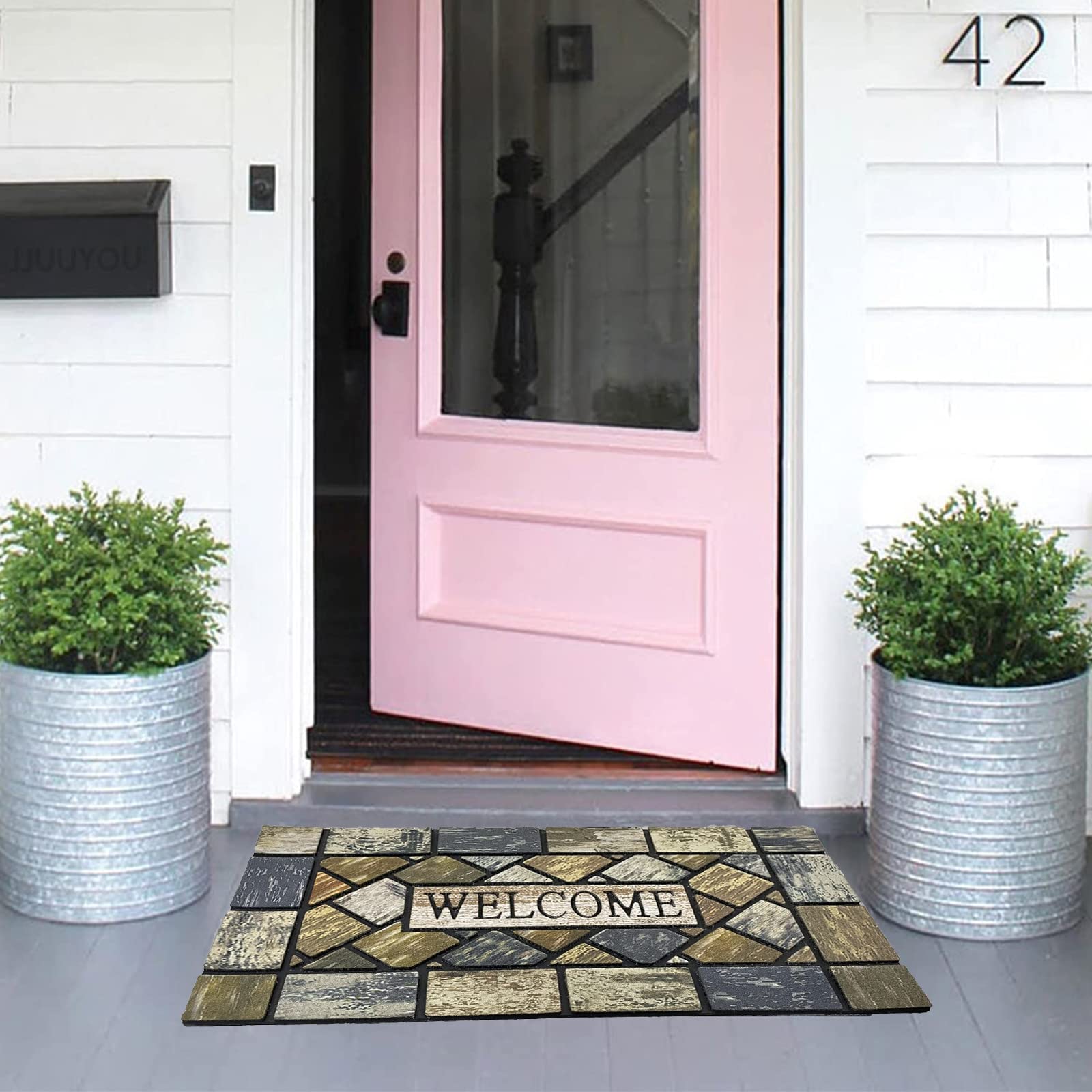CHICHIC multipurpose mat suitable for front porch, mudroom, or garage.