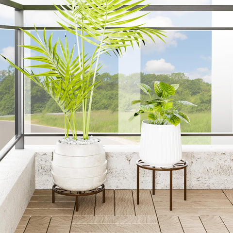 Chinpakden brown plant stand supports up to 60 lbs.