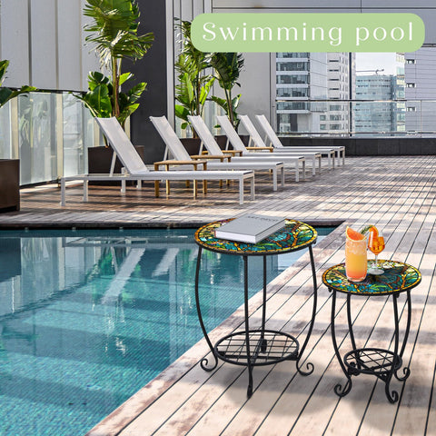 Cinnvoice rustproof metal finish resists weather for long outdoor use.
