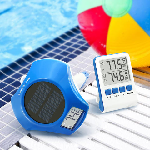 Circrane easy-read floating thermometer shown in pool with clear numbers