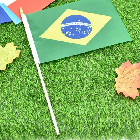 Ckexin flag with antique spear tip stays secure.