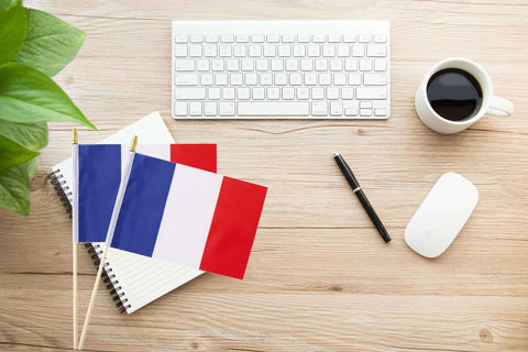 Ckexin antique gold spear tip on France flag adds secure handling and style.