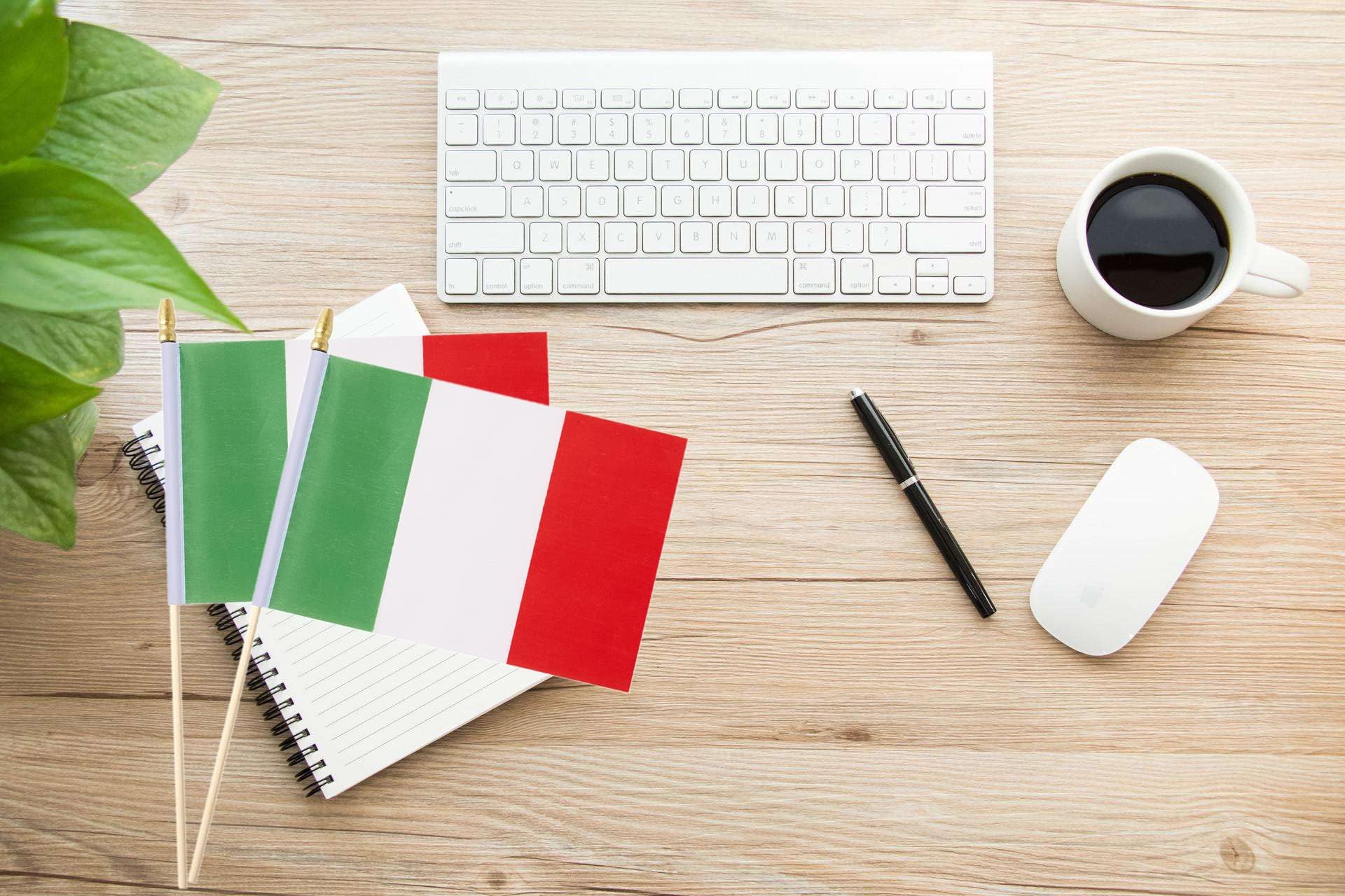 Ckexin Italy flag rainproof and UV resistant for outdoor use.