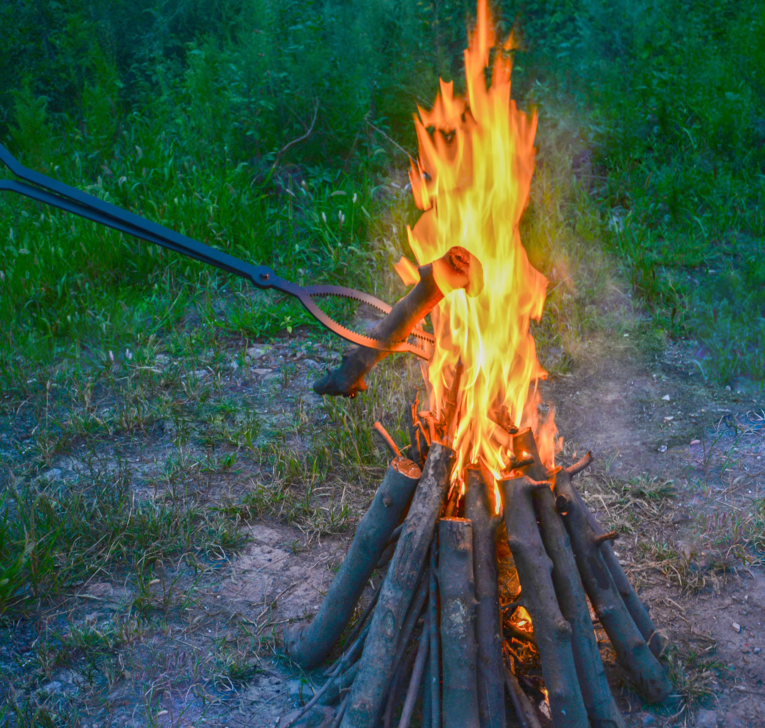 CKLT solid steel construction offers durable fire pit tool set