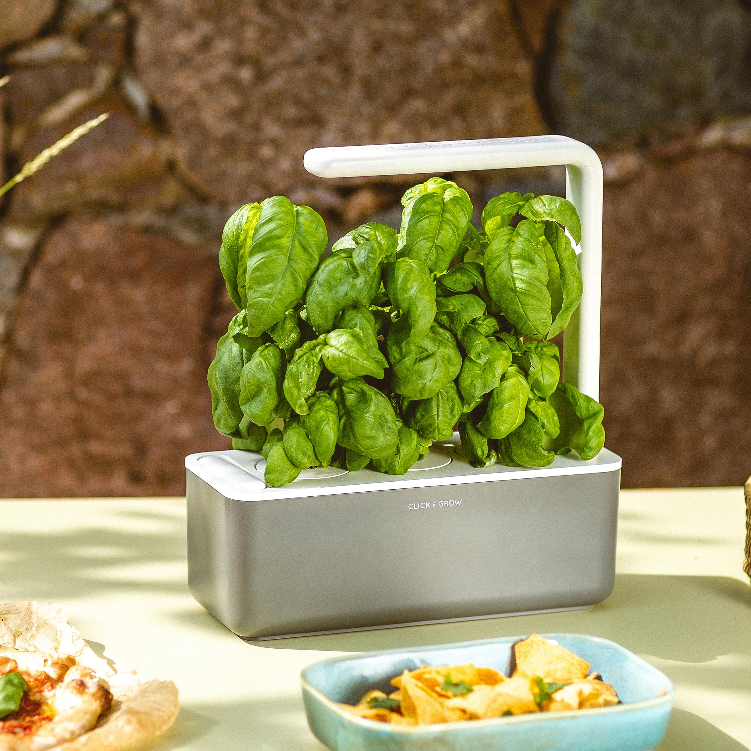 Click and Grow pod insertion step for smooth setup