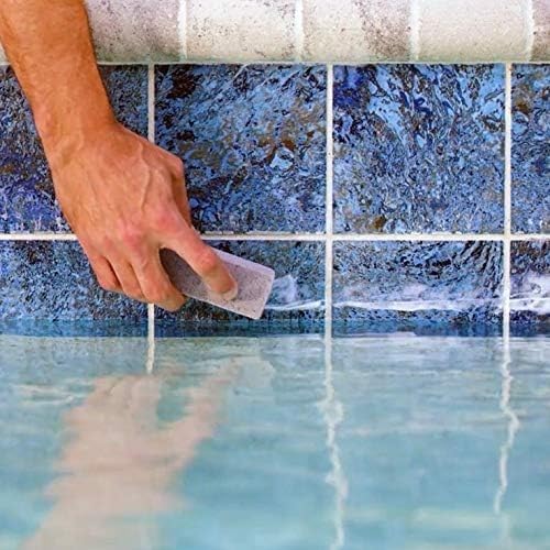 Easy dosing cup and measurement for CLOROX Pool&Spa use
