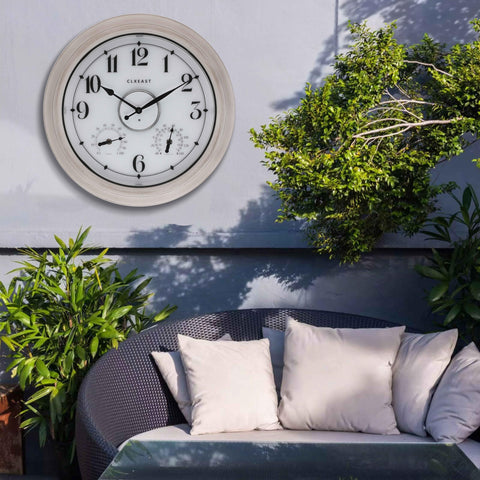 AI smart sensor adjusts dial backlight with ambient light.