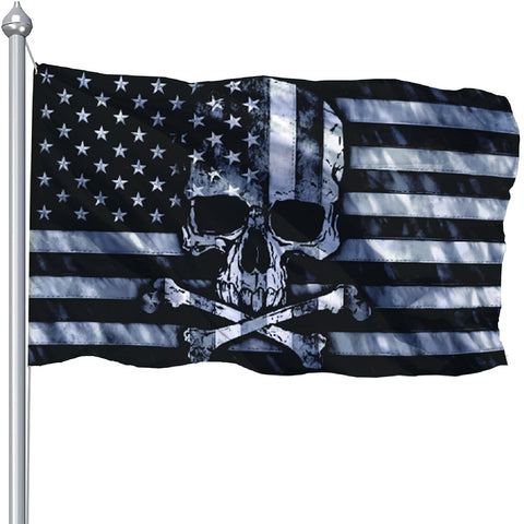 CLYTTE skull crossbones flag front view enhances pirate-themed room decor