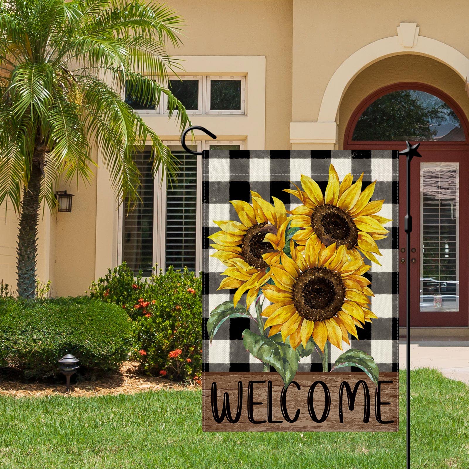 CMEGKE Sunflower Garden Flag back view shows consistent plaid styling.