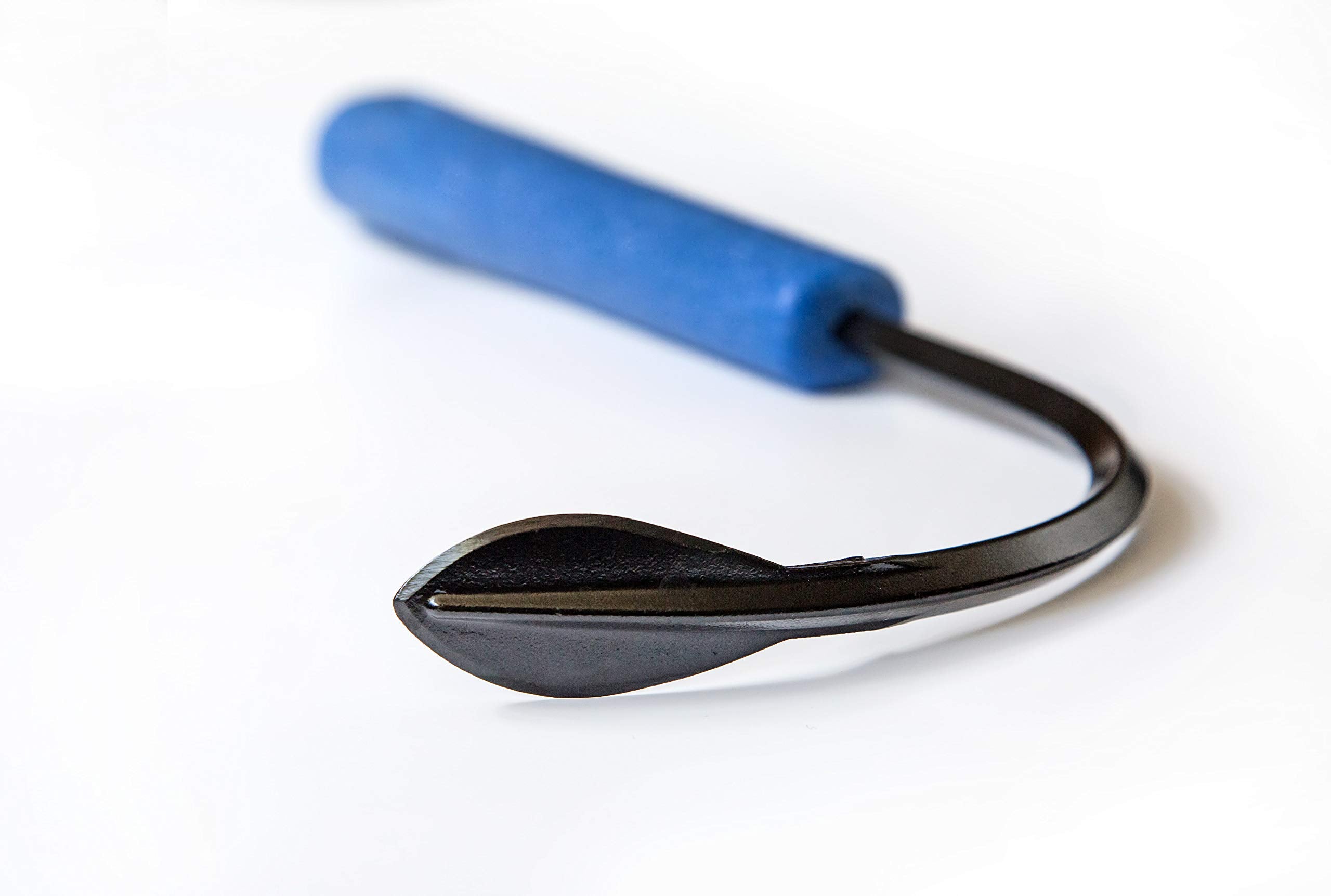 CobraHead Original Weeder with recycled plastic handle offering comfortable ambidextrous grip