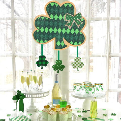 COCHIE St Patrick flag easy to hang on trees or flag stands.