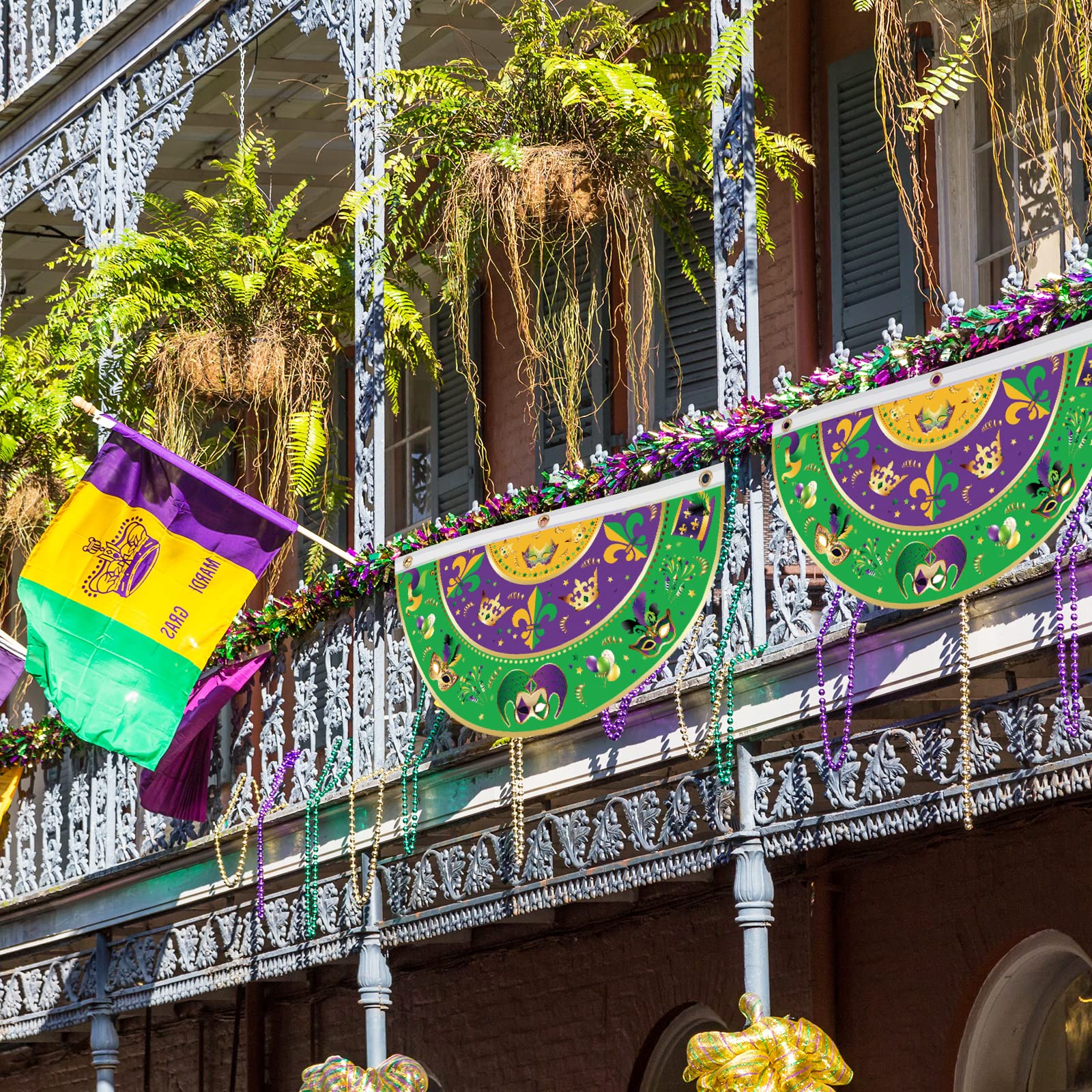 COCHIE Mardi Gras flag green purple yellow set enhances yard decor.