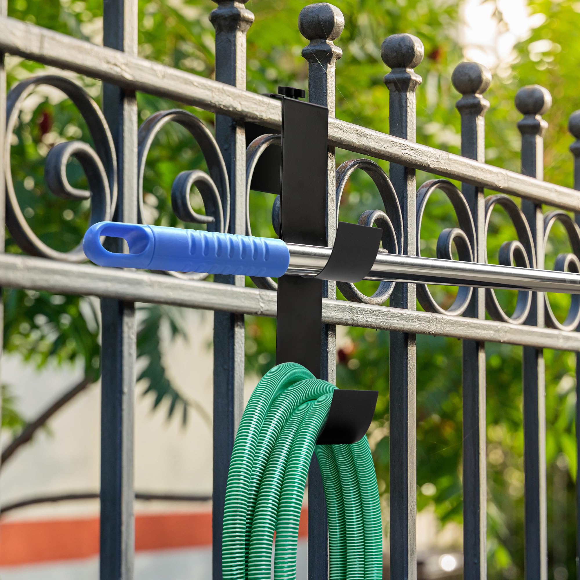 Codree fits 1.4 to 3 inch rails for broad compatibility.