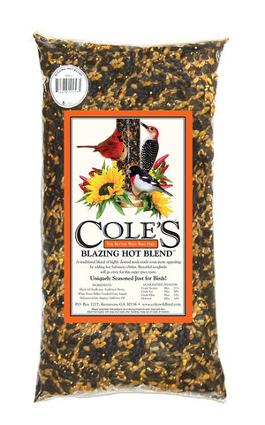 Cole's BH05 Blazing Hot Blend bottle-pour shows a seed mix designed to attract diverse birds