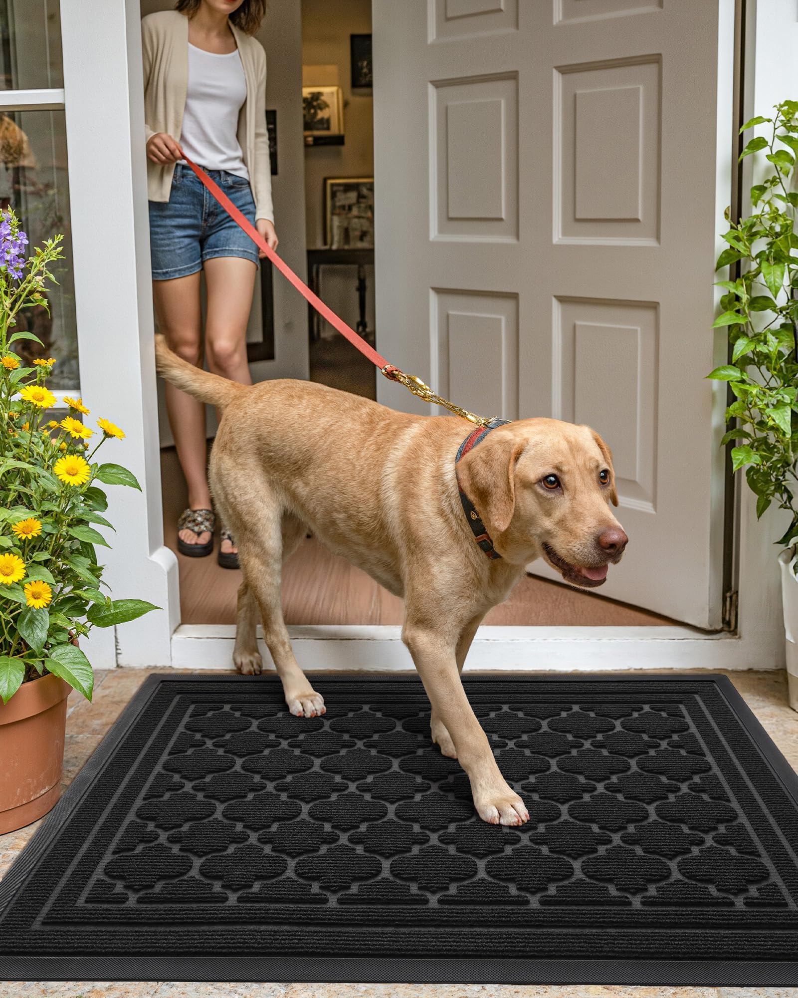 Color&Geometry mat enduring rain and outdoor conditions with quick-dry surface