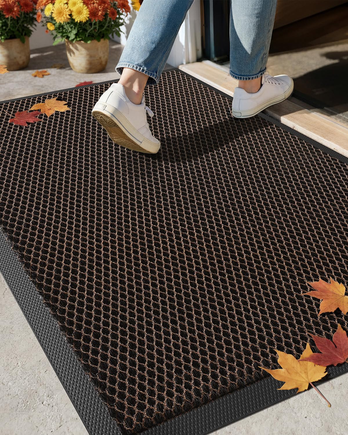 Color&Geometry high-stretch elastic silk doormat for front doors with advanced dirt trapping.