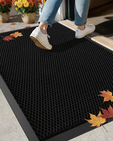 Color&Geometry high-stretch doormat at the front door traps dirt effectively.