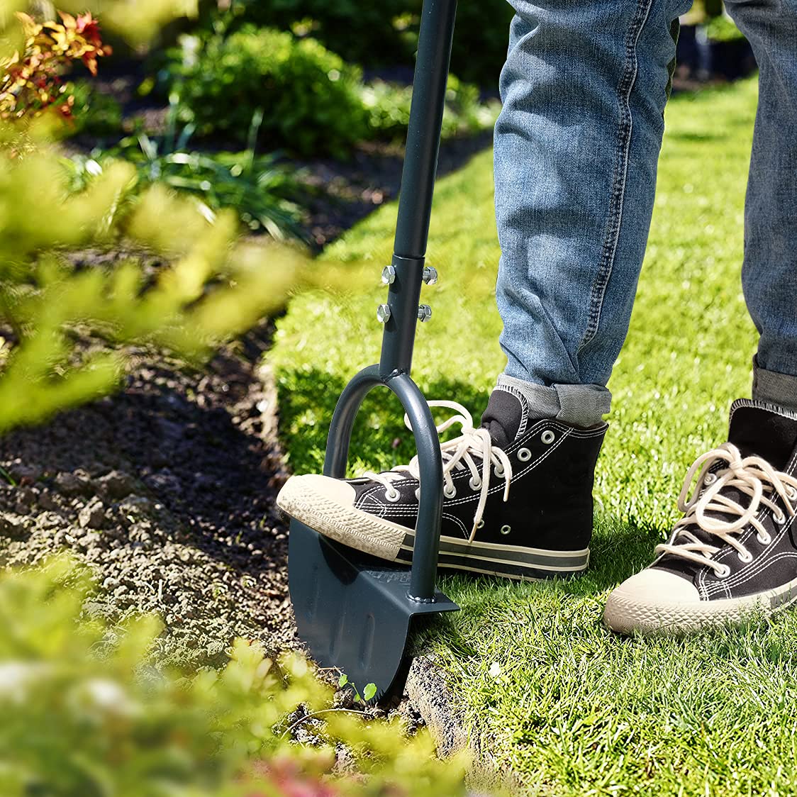 Colwelt edging tool for walkways and gardens creates neat borders.