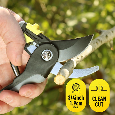Colwelt hand held gardening tools pack in use for on the go pruning