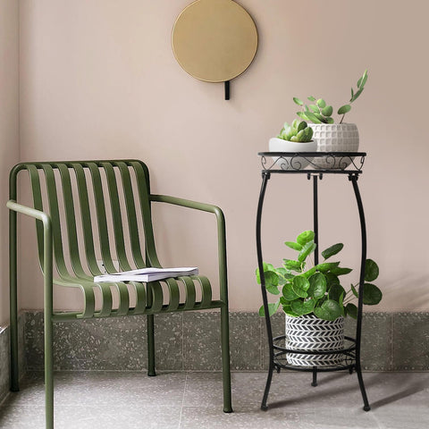 Cometofit heavy-duty plant display holds larger pots securely