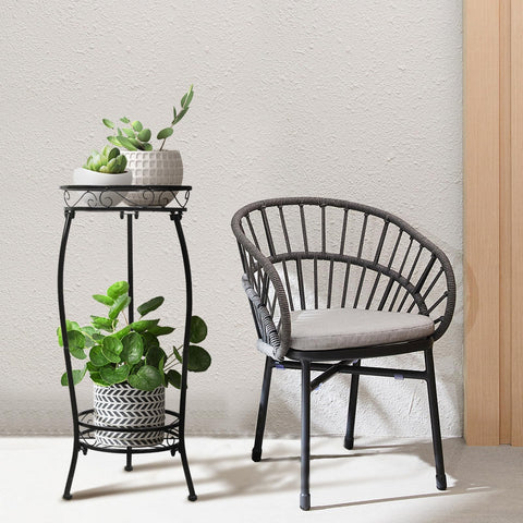 Cometofit iron plant stand with round base resists tipping