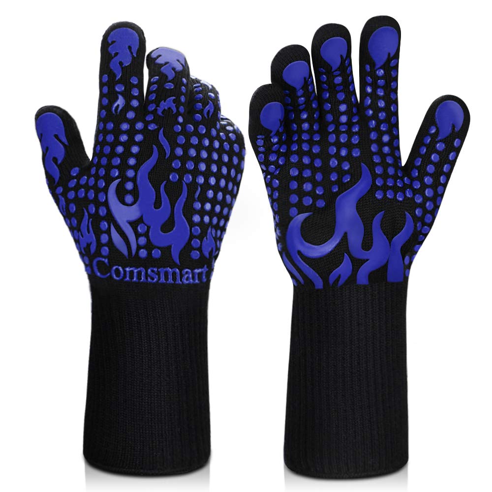 Comsmart BBQ Gloves close-up silicone grip for secure handling.