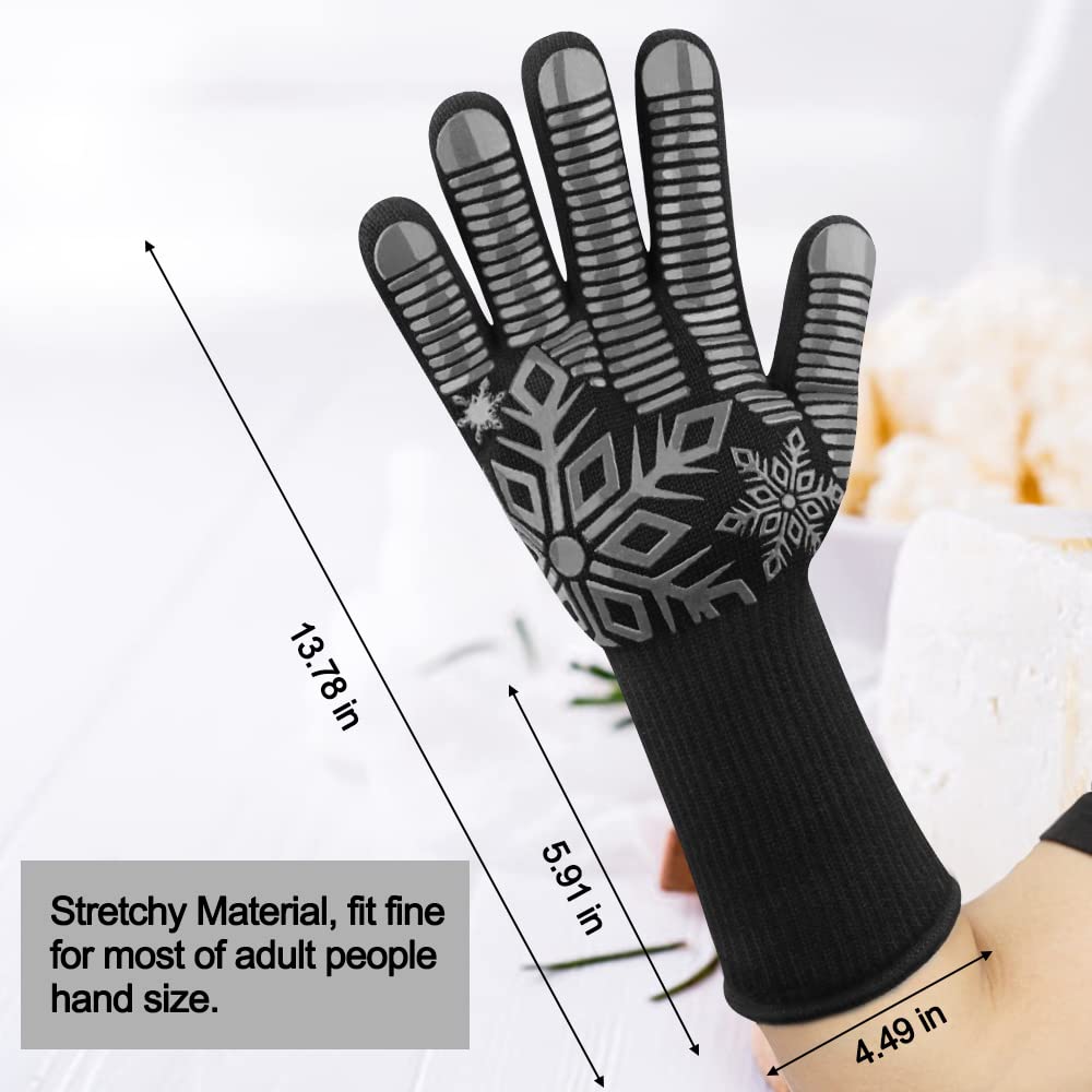 Comsmart BBQ Gloves used as fireproof oven gloves in high-heat cooking