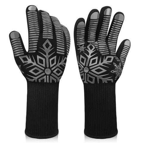 Comsmart BBQ Gloves showing heat-resistant material for safe grilling