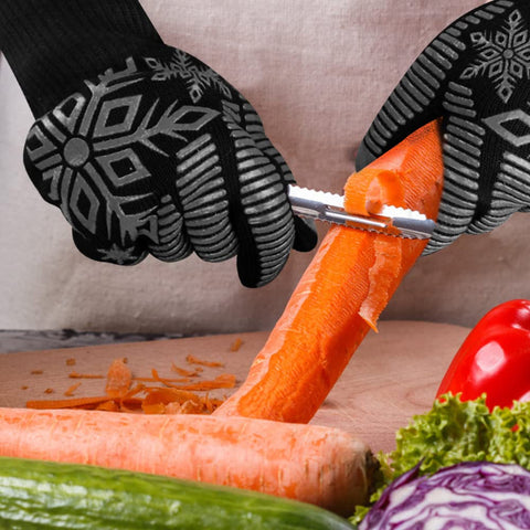 Comsmart BBQ Gloves designed to fit most hands for comfortable use
