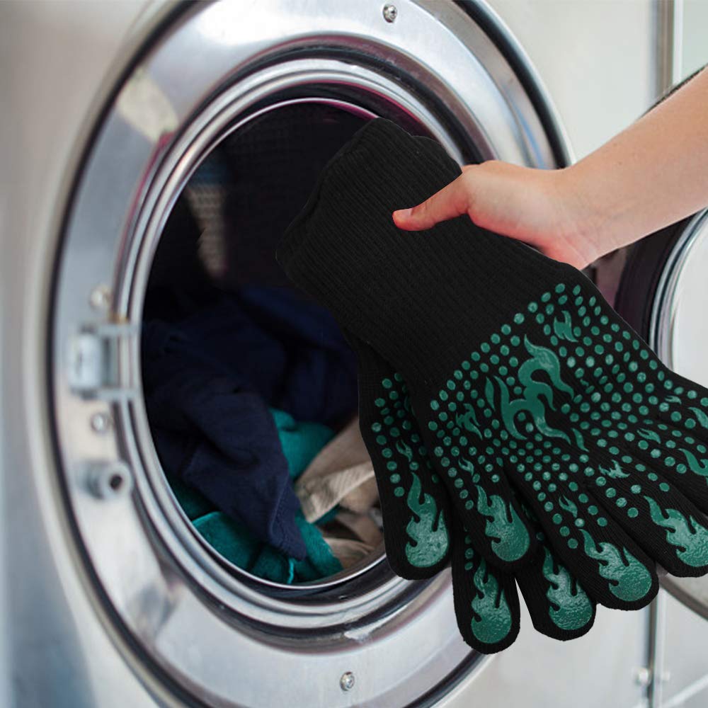 Comsmart BBQ Gloves provide reliable grip and protection during grilling.