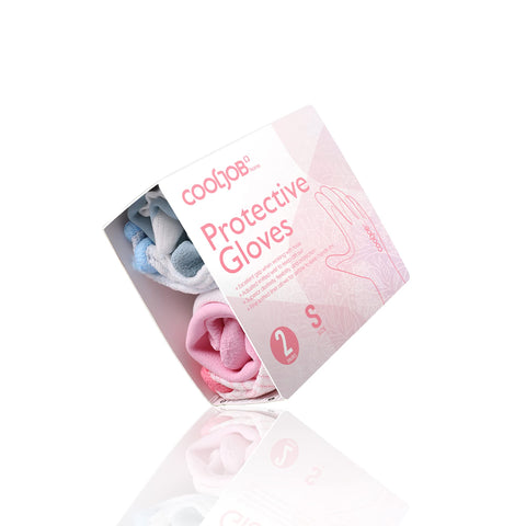 COOLJOB gloves protect fingertips during weeding and planting tasks
