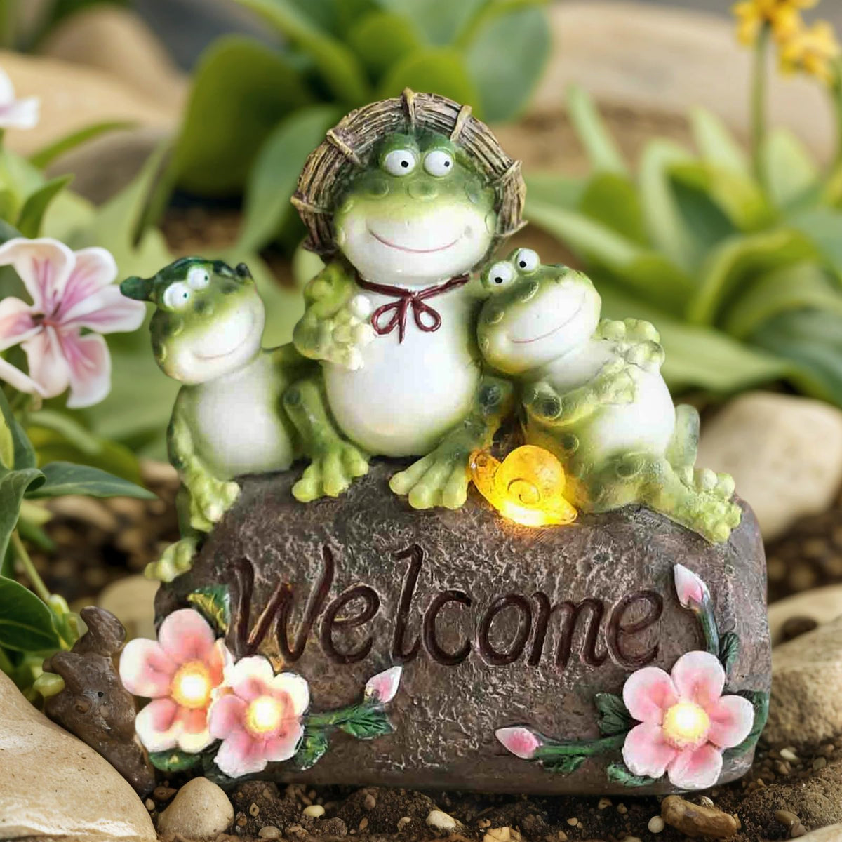 CORIETTA frog mother and babies statue for garden creates a welcoming yard scene.