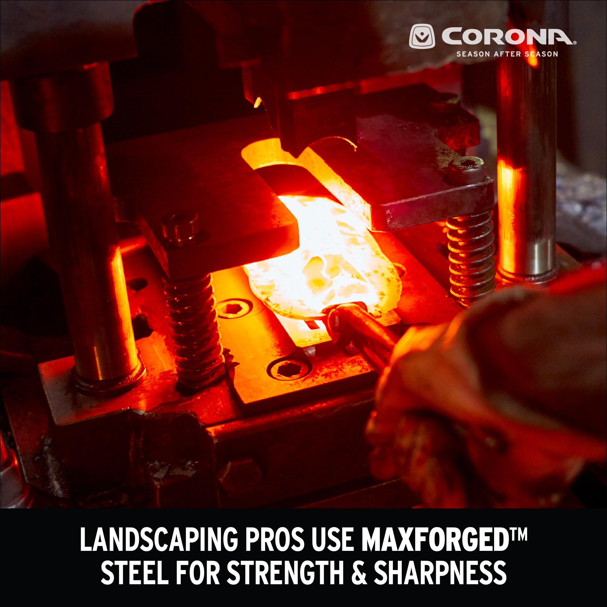 Corona BP 7200 ergonomic red handles offer comfortable, non-slip grip during pruning.