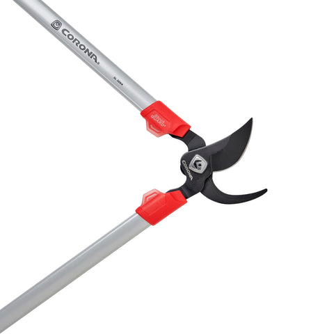 Corona non-stick blades stay sharp for cleaner cuts on branches