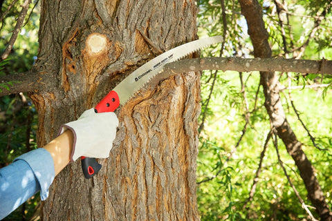 Corona RazorTOOTH blade features chrome-plated surface reduces friction during cuts.